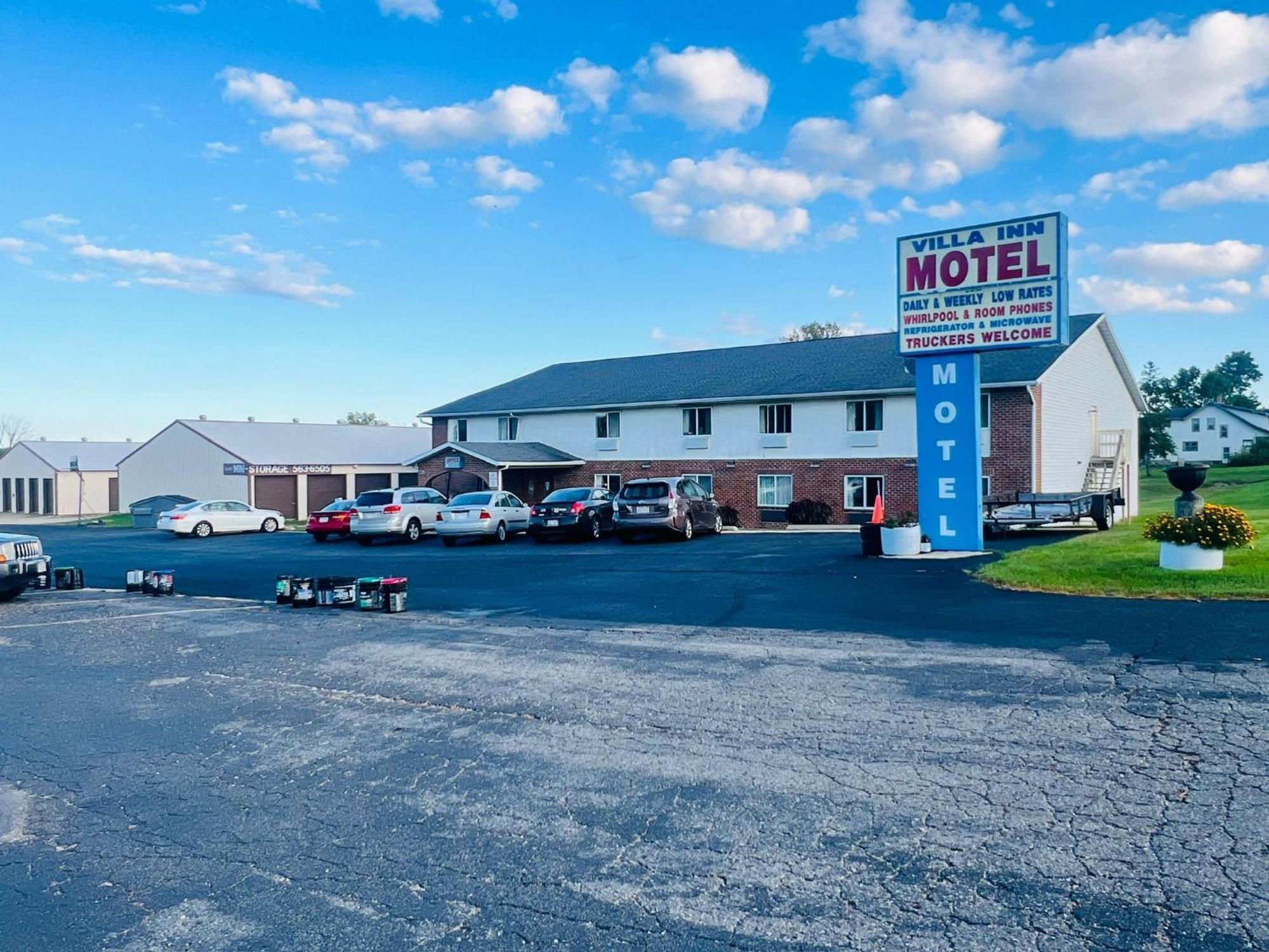 Villa Inn Motel Near Hwy 12 Wi Capital O Fort Atkinson Экстерьер фото