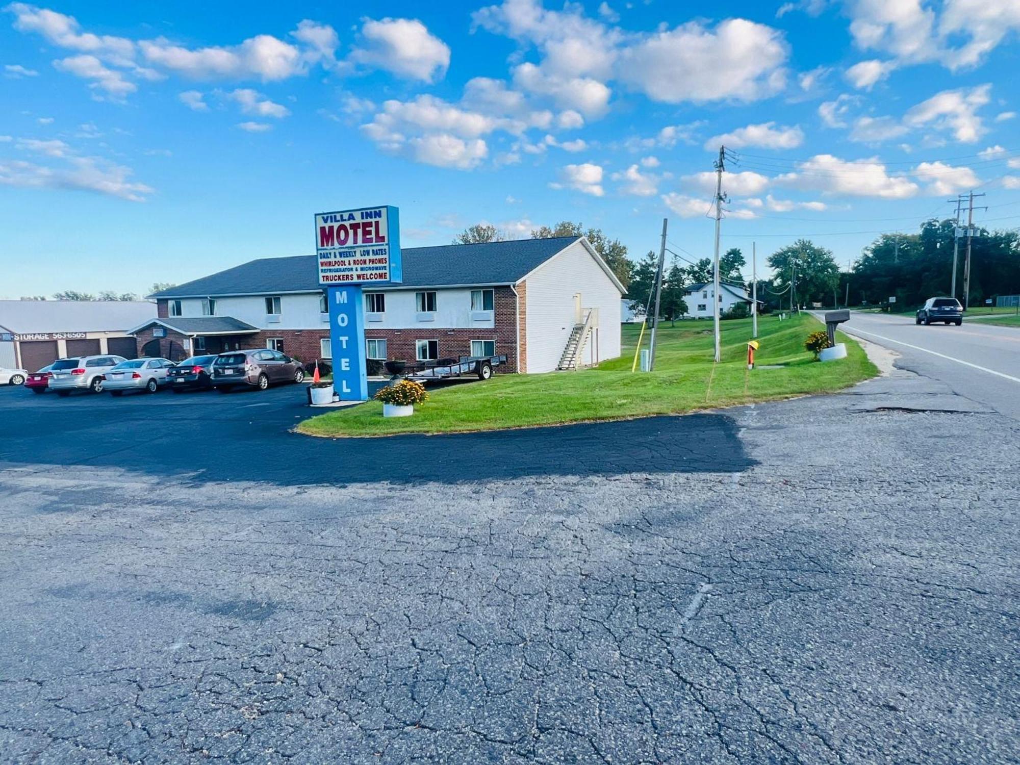 Villa Inn Motel Near Hwy 12 Wi Capital O Fort Atkinson Экстерьер фото